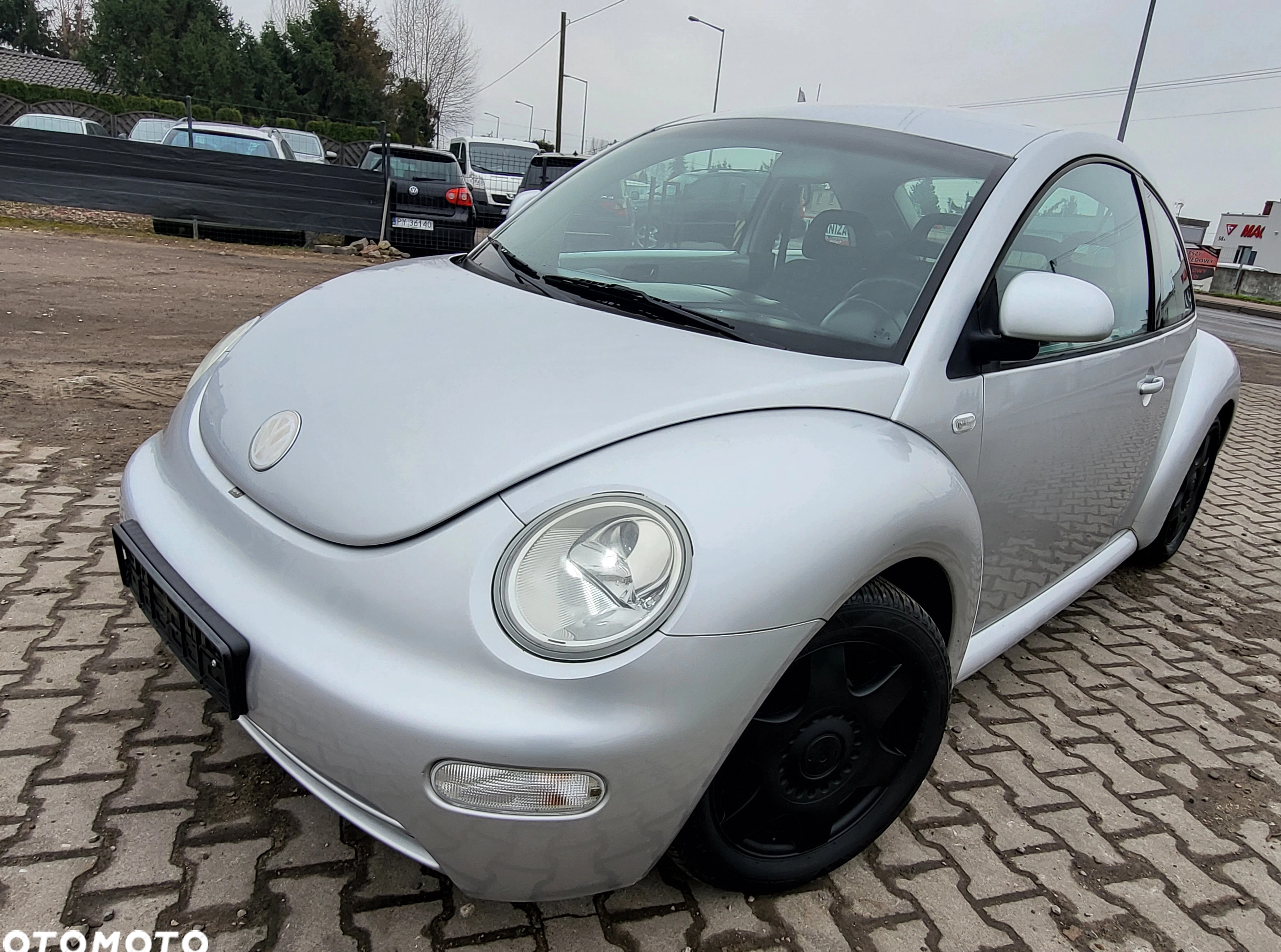 Volkswagen New Beetle cena 6900 przebieg: 165000, rok produkcji 1999 z Połaniec małe 379